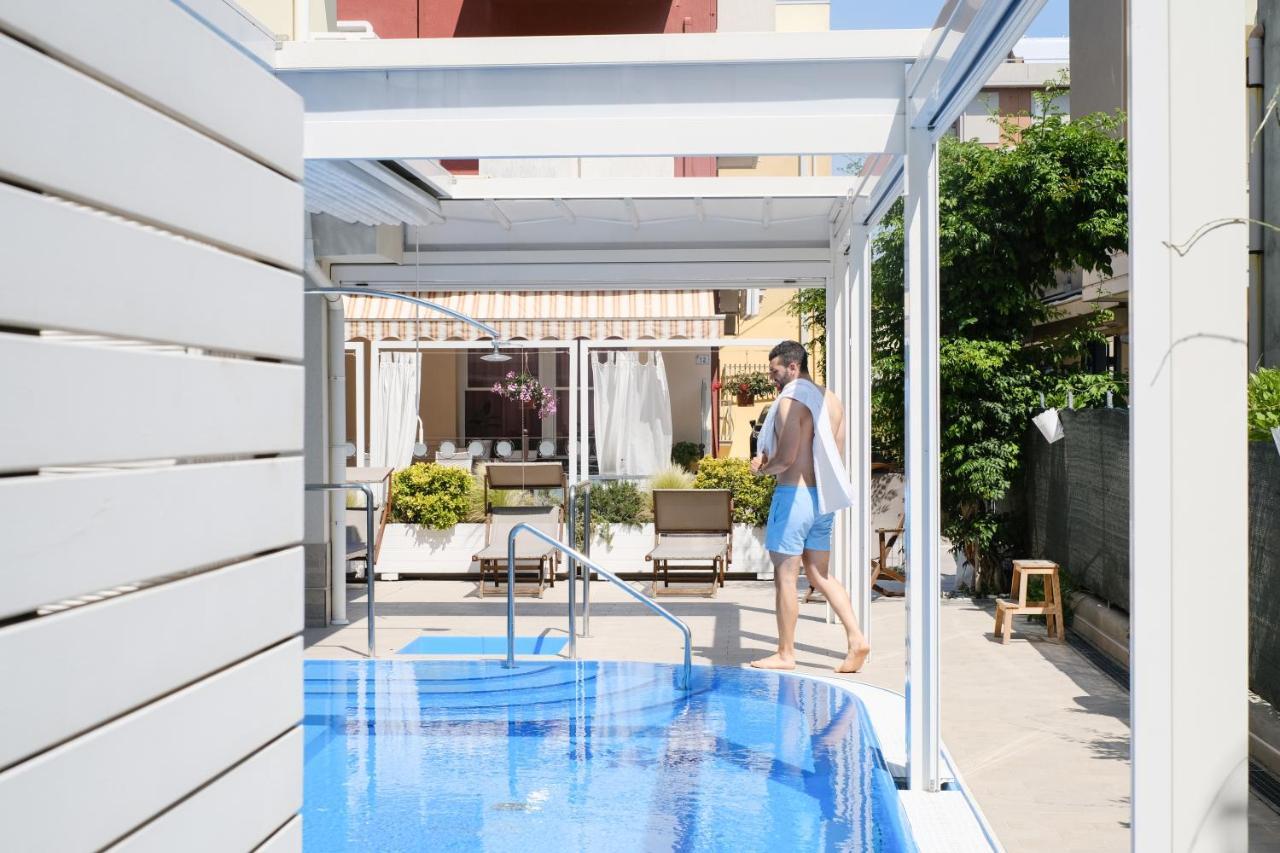 Hotel Thea Bellaria-Igea Marina Eksteriør billede