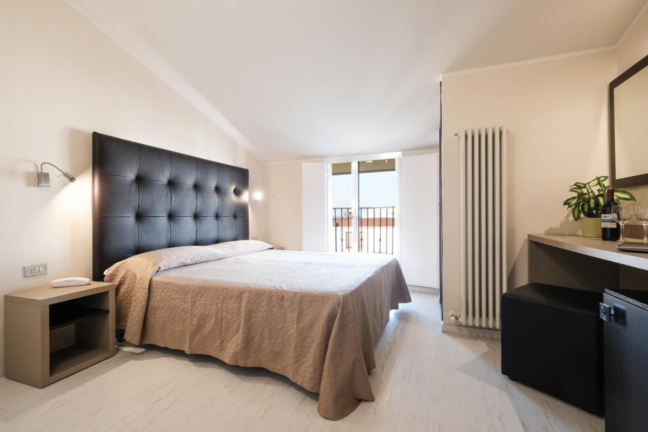 Hotel Thea Bellaria-Igea Marina Eksteriør billede