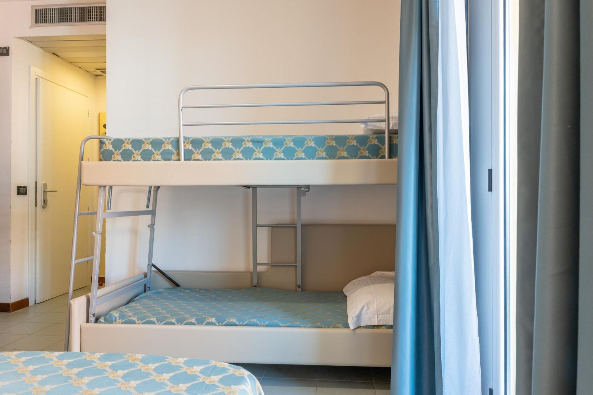 Hotel Thea Bellaria-Igea Marina Eksteriør billede
